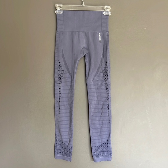 Gymshark Pants - Gymshark perforated leggings